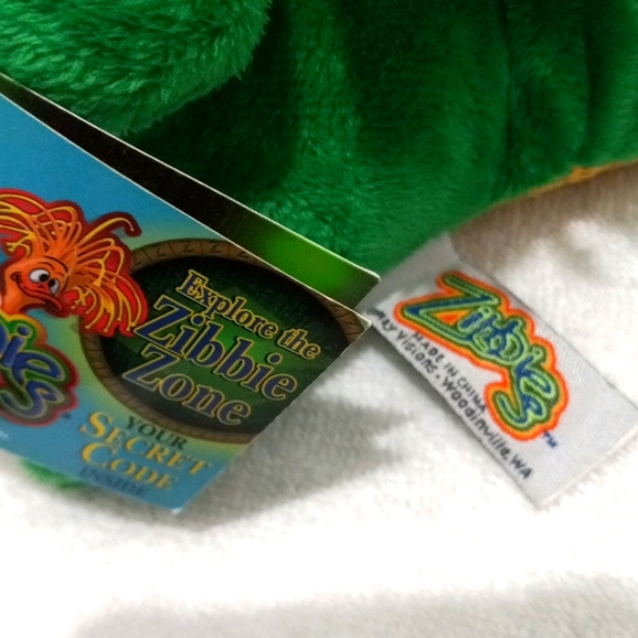 Zombie Zone Green Alligator with Afro - Picture 3 of 7